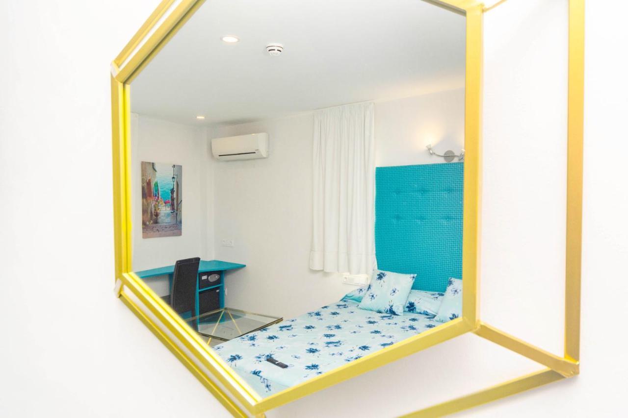 Clopy Rocamar Hotel Бенидорм Екстериор снимка
