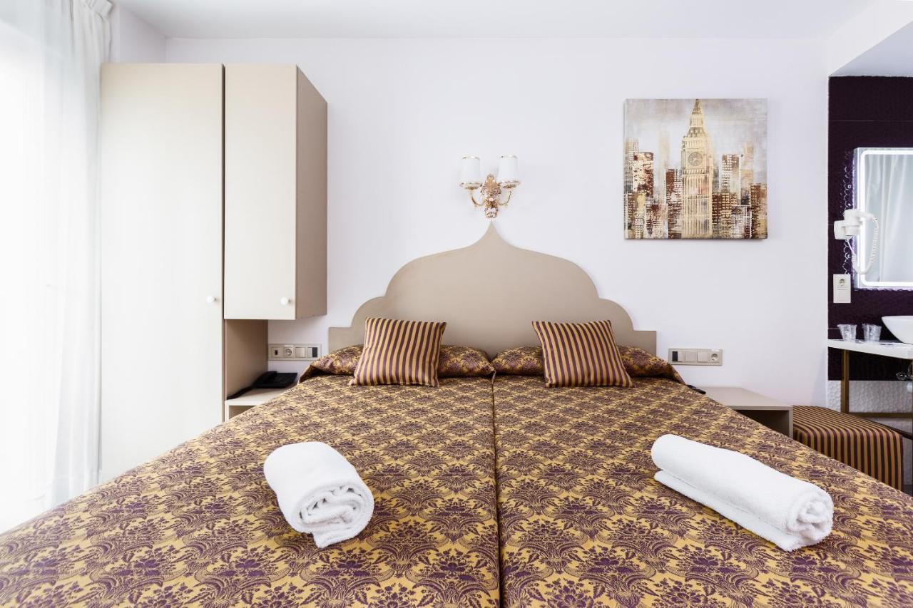 Clopy Rocamar Hotel Бенидорм Екстериор снимка