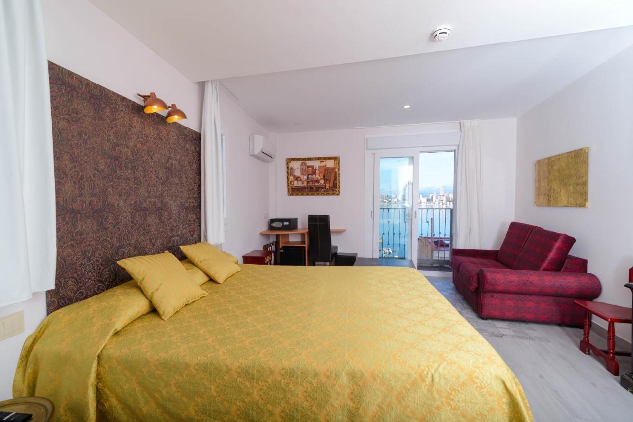 Clopy Rocamar Hotel Бенидорм Екстериор снимка