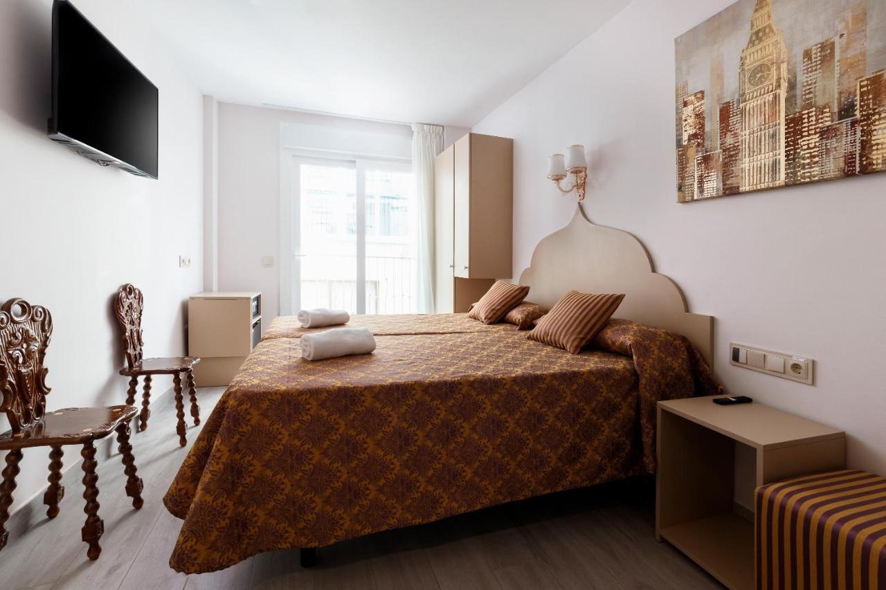 Clopy Rocamar Hotel Бенидорм Екстериор снимка