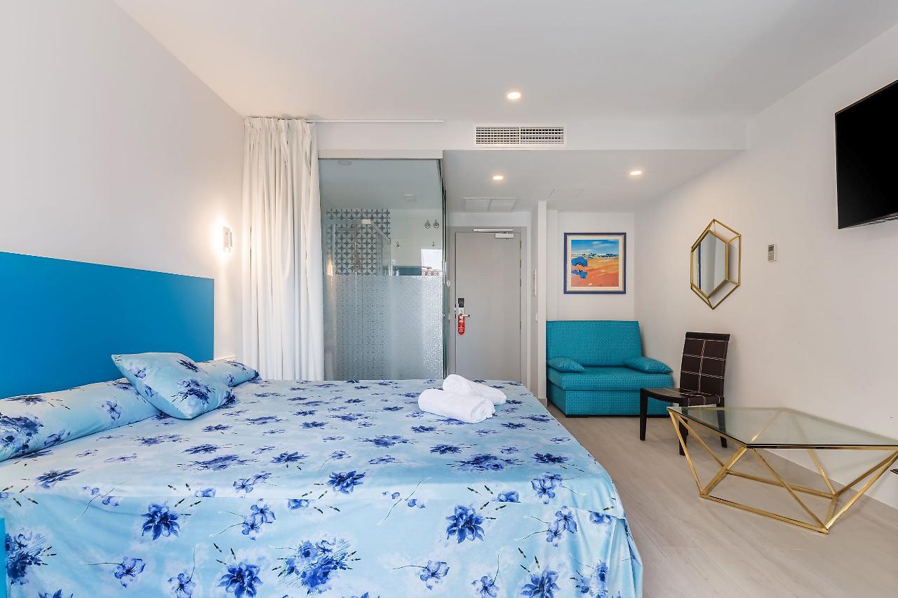 Clopy Rocamar Hotel Бенидорм Екстериор снимка