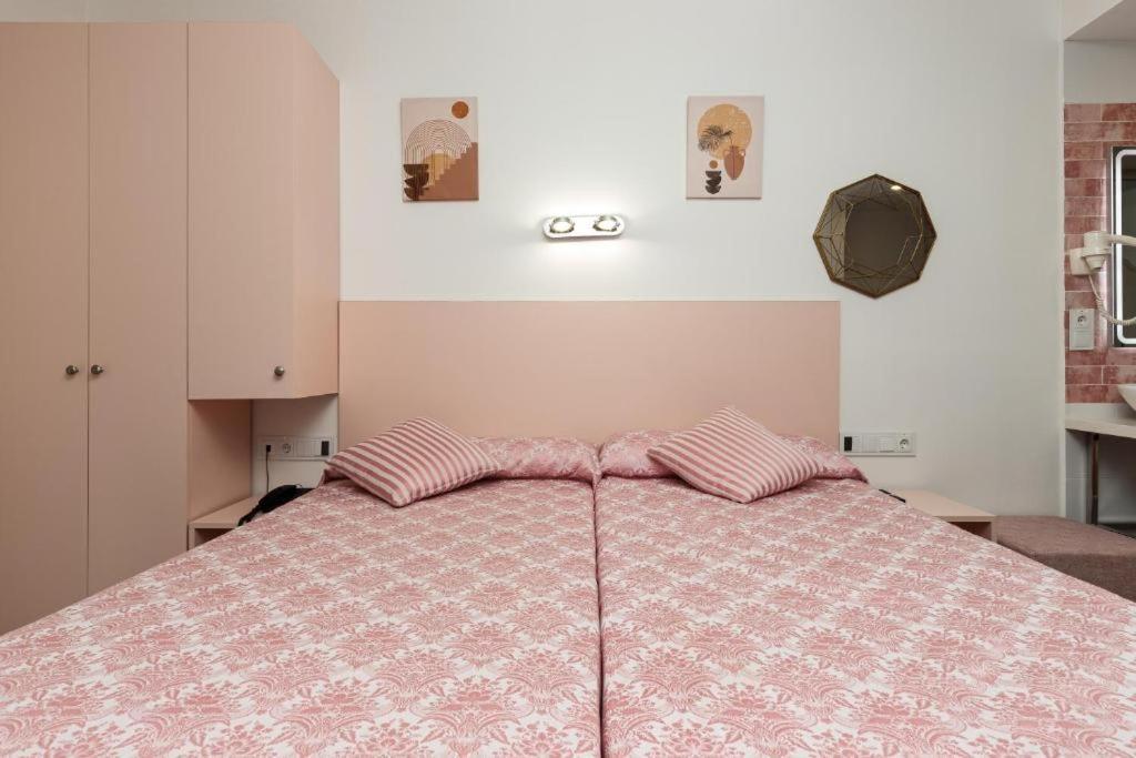 Clopy Rocamar Hotel Бенидорм Екстериор снимка