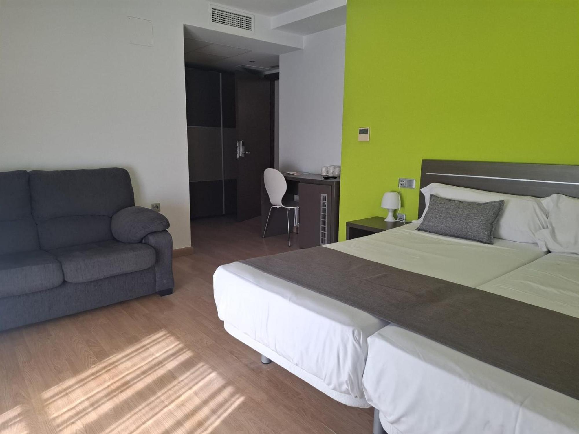 Clopy Rocamar Hotel Бенидорм Екстериор снимка
